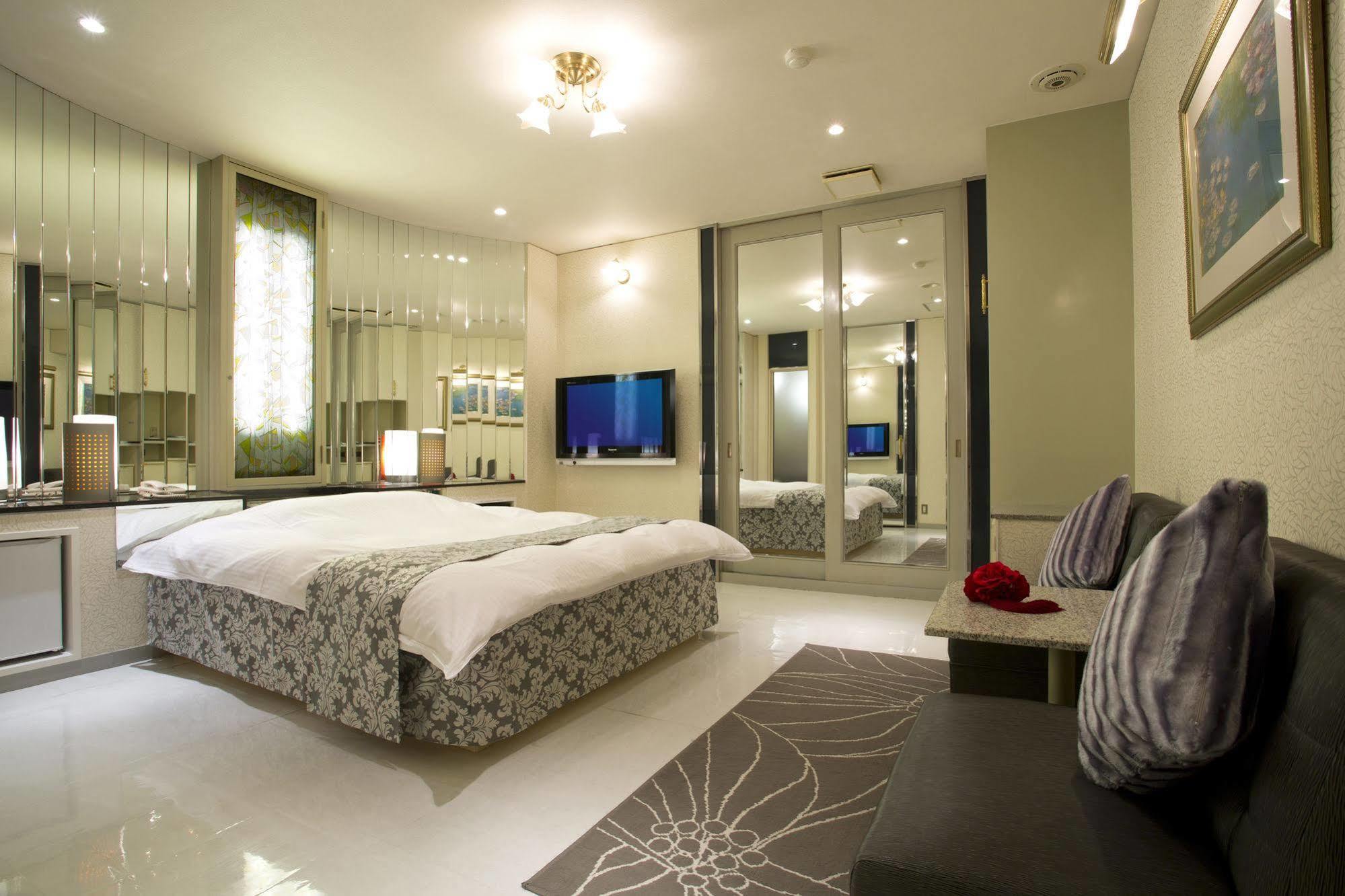 Hotel Casablanca (Adults Only) Ōsaka Extérieur photo